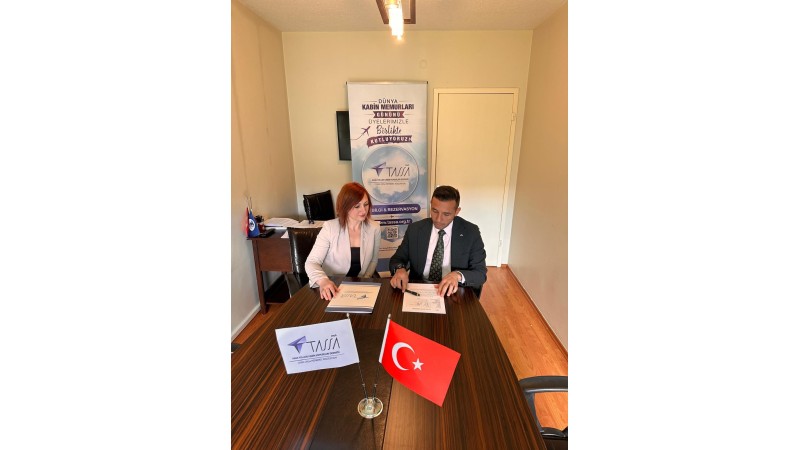 ​Gökyüzünde birlik, karada dayanışma!